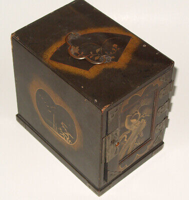 Antique Japanese Small 3-Drawer Lacquered Gilt Handpainted Jewellry Box Cabinet
