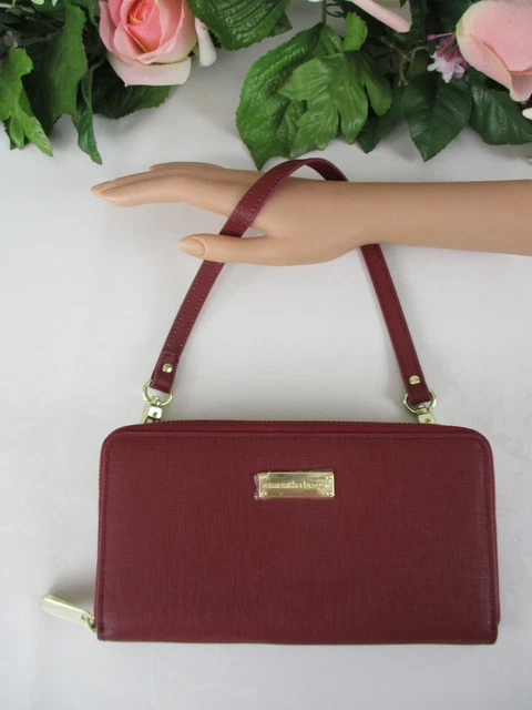 NWOT Samantha Brown Maroon Saffiano Leather RFID Blocking Travel Zip Wallet