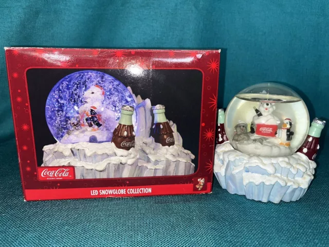 Coca Cola 2004 Polar Bear World Led Snowglobe Collection