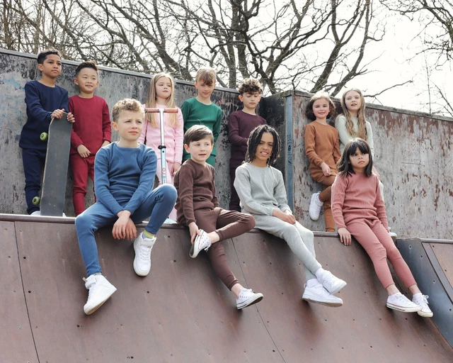 DreamBuy Pigiama a costine 20 colori / tuta / abbigliamento da salotto unisex ragazzi e ragazze