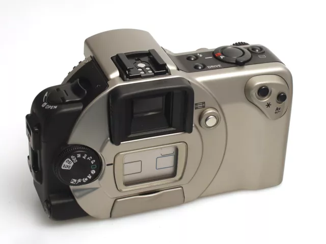 Canon EOS IX Gehäuse mit Canon Zoom EF 24-85mm 3,5-4,5 USM