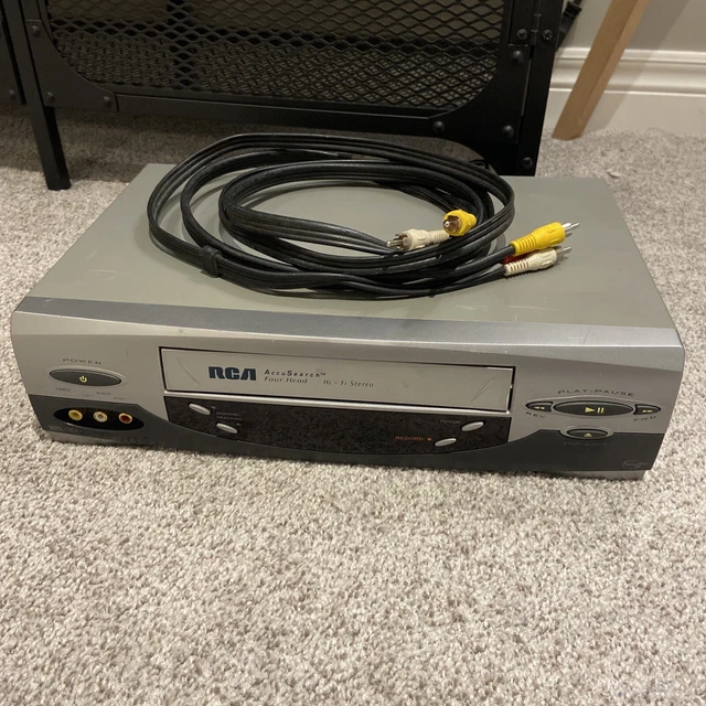 RCA ACCUSEARCH 4 Head VCR VHS Player Tested Works VR651HF W/ AV Wires ...