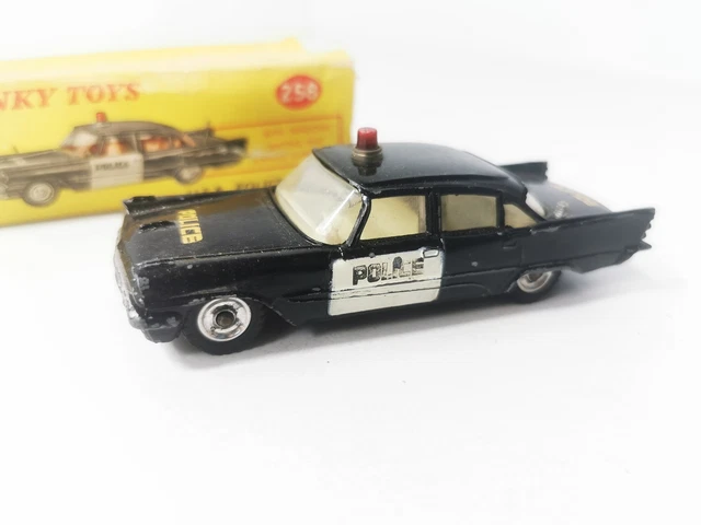 Véhicules miniatures Corgi Classics cars