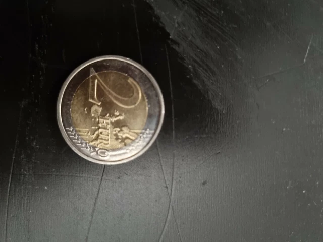 PIÈCE 2 EUROS rare Liberté Égalité Fraternité 2022, très bon état. EUR