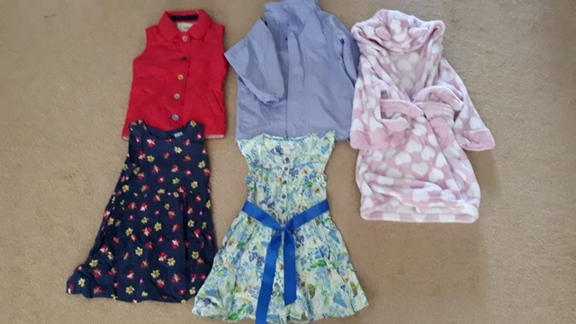 Bundle of girls clothes age 3-4 years various brands incl joules, monsoon