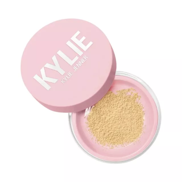 Kylie Jenner Foundation Setting Pulver SCHAD 300 gelb