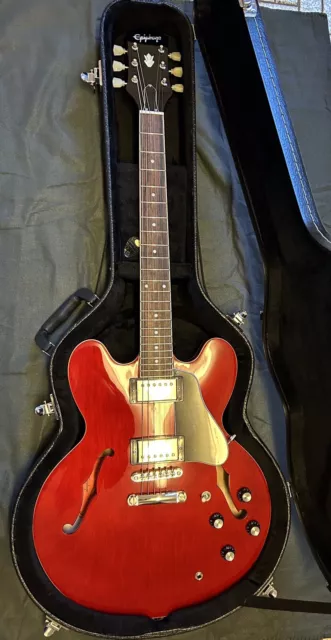 Epiphone „Inspired by Gibson“ ES 335