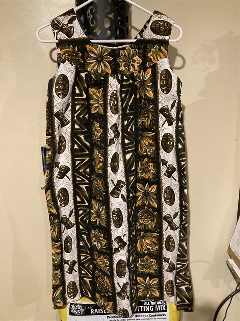Vintage Hawaiian dress, Ui-Maikai, drums, tiki masks, pineapples, flowers,