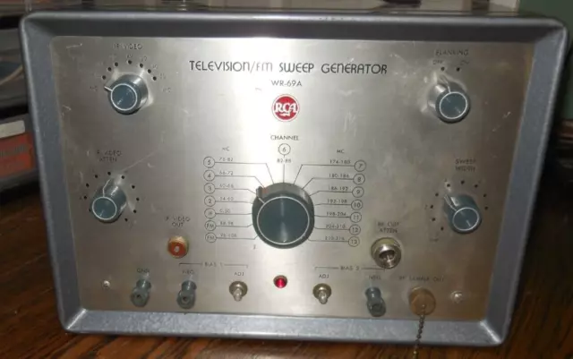 RCA Television/FM Sweep Generator WR-69A