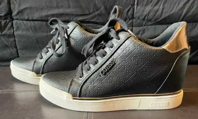 Guess flowurs sales wedge sneakers