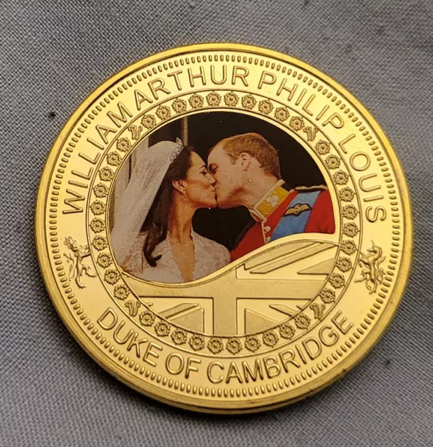 Prince William Kate Middleton Marriage Gold Coin Queen Elizabeth II London Old 2