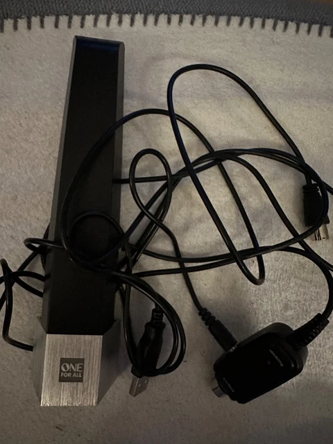 TV Antenne  ONE FOR ALL   Design DVBT  silberfarbend schwarz