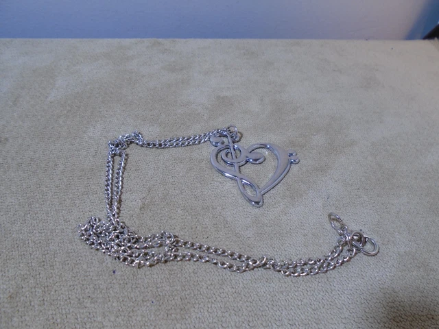 Silver Tone Metal “Love Music” Treble & Bass Clef Heart 1.5” Necklace Unbranded