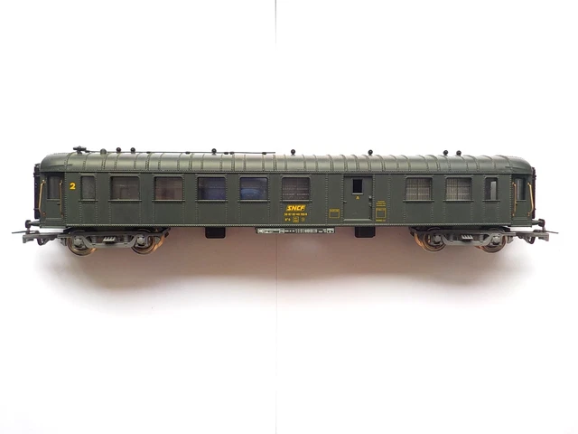 Voiture voyageurs type A3B5- SNCF - Roco 02265C Echelle N (1/160