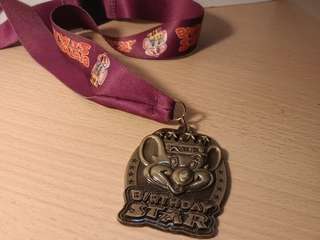 Vintage Chuck E Cheese Kid Birthday Star Medallion by Crown Awards Mouse