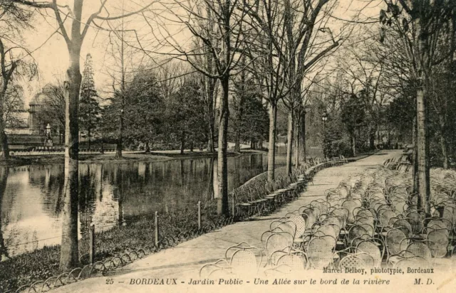 *14542 cpa Bordeaux - Jardin Public - une allée sur le bord de la Rivière
