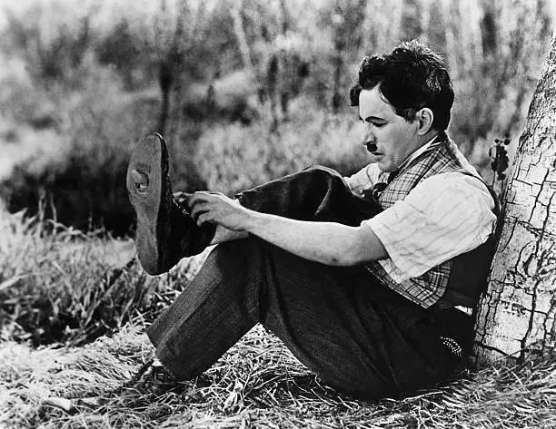 Charlie Chaplin in "Gold Rush" Movie still 1925 Old Photo