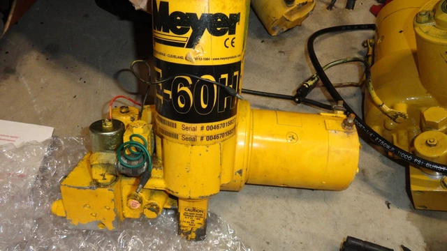 Meyer E-60H  Snow Plow Pump  Tested