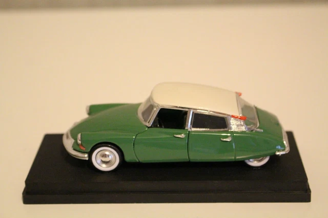 Miniature Citroën DS19 Vitesse 1:43 - Année 1953 - Fabrication Belge - Occasion