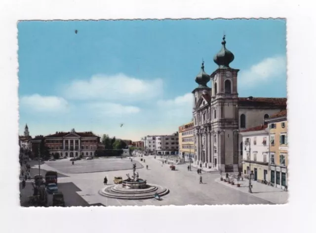 cartolina GORIZIA anni 60 bella! piazza della Vittoria e Chiesa