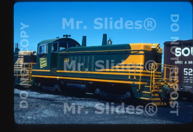 Original Slide DTRR Detroit Terminal Railroad NW2 104 Fresh Paint Cleveland OH