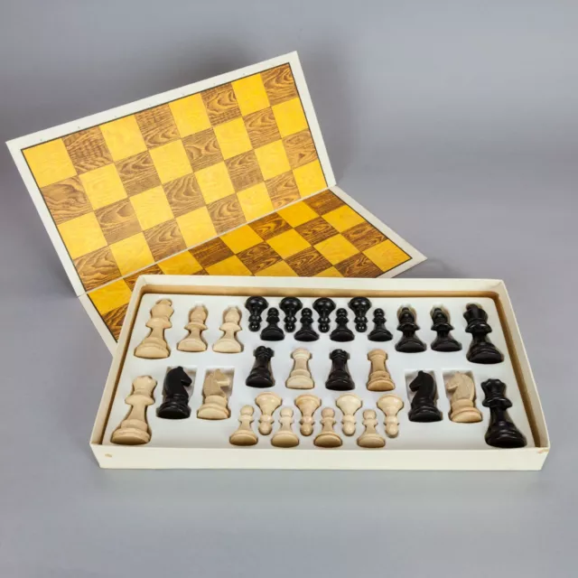 Chess wood Scacchi legno con scacchiera Czechoslovakia Tofa vintage with box