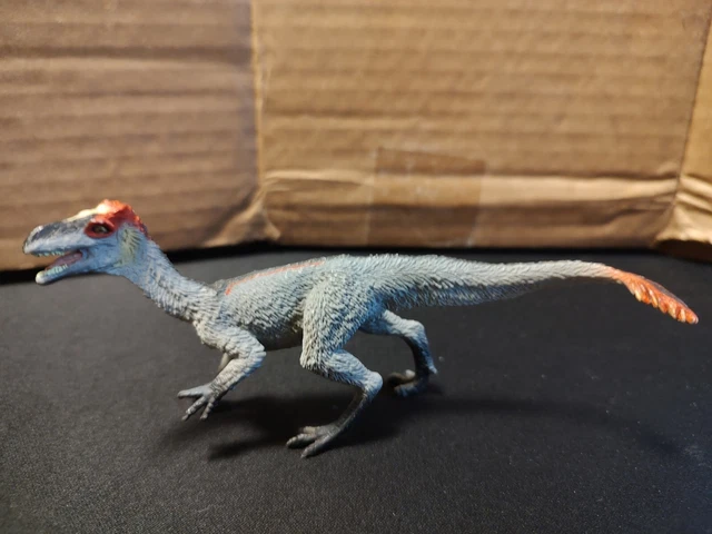 Carnegie Collection Safari Ltd. Dilong dinosaur figure 2005
