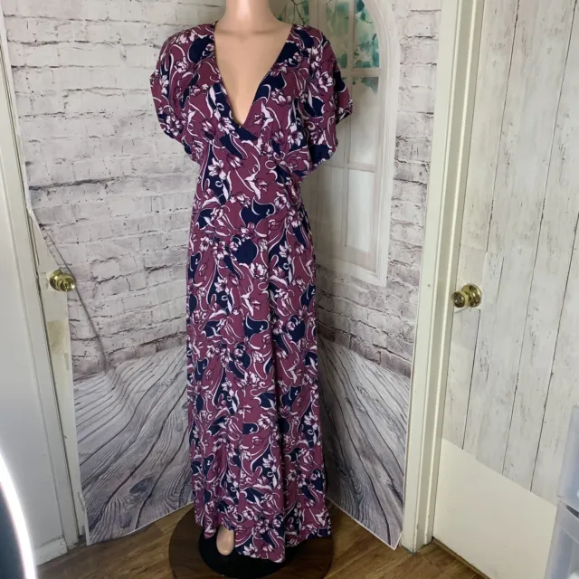 ModCloth Women's Maxi Dress Size Large Purple Floral Print V-Neck