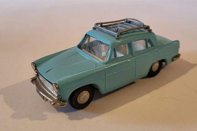 VINTAGE CODE 3 restored Triang Spot-On diecast model No.184 Austin ...