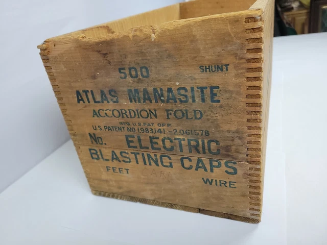 Vintage Atlas Powder Co Electric Blasting Caps Wood Crate Box Mining Explosives 3