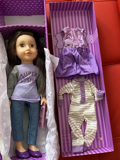 Design a store friend doll accessories
