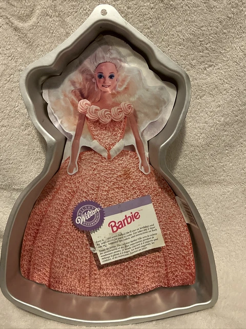 Vintage Wilton Aluminum Caracter Cake Pan Barbie 1992 Mattel Inc. 2105-2551