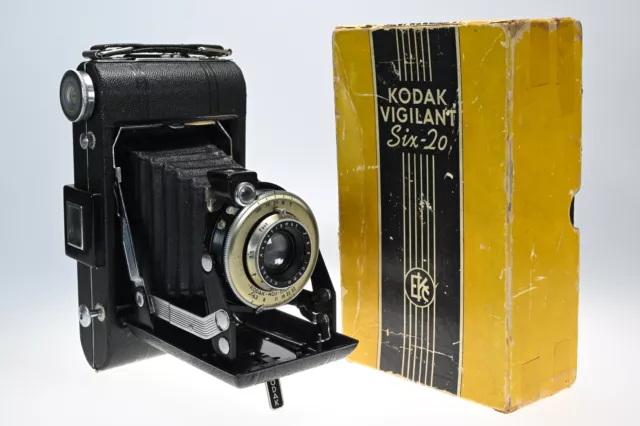 Kodak Vigilant Six-20 Folding Camera [620 Film] #G919