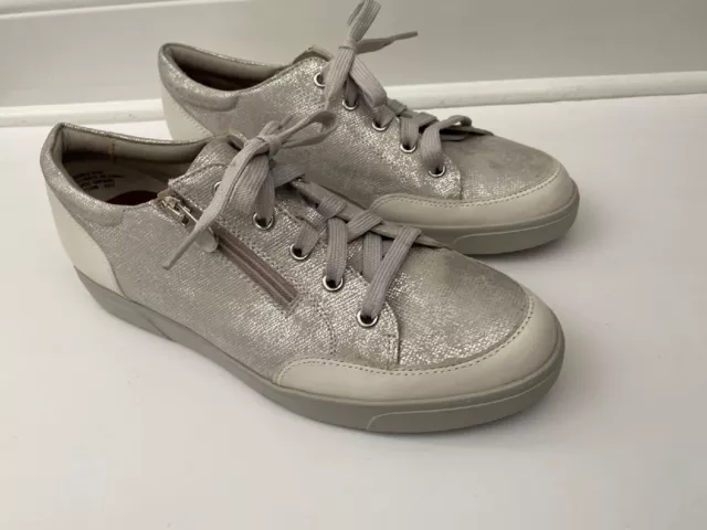 New Munro Womens Gabbie White Fashion Sneaker Size  9 M