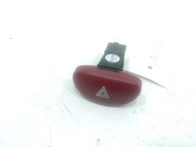 Bouton Warning Et Centralisation Peugeot 206 – Neuf, Origine France – Noir/Rouge