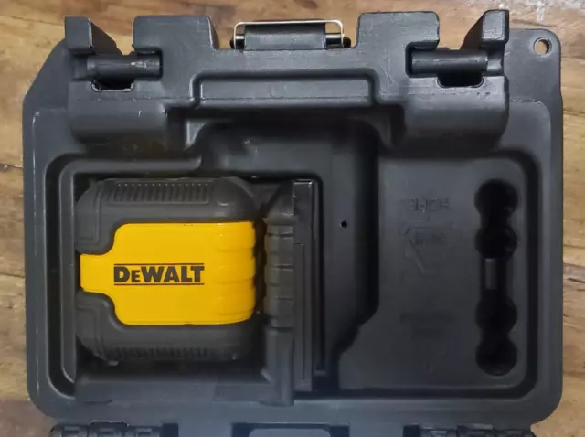 DEWALT DW08802 Cross-Line Laser Level