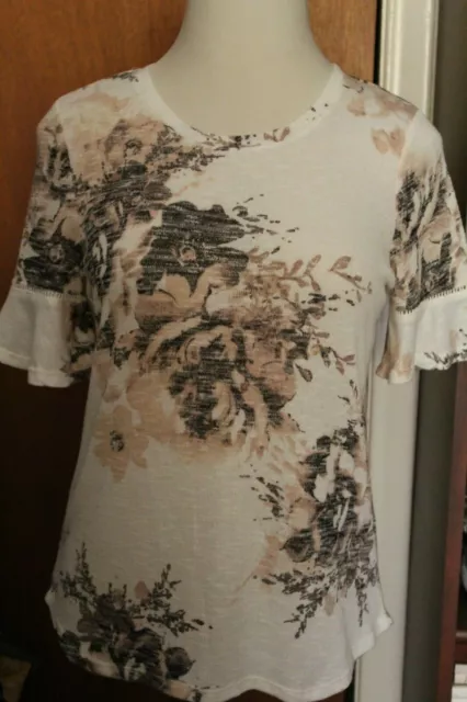 Rose + Olive Women's Top Ivory Beige Floral  Print Size-L Short Sleeve Nwot