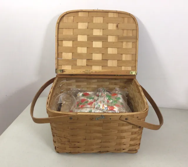 Vintage Rindge NH Picnic Basket Accessories Included