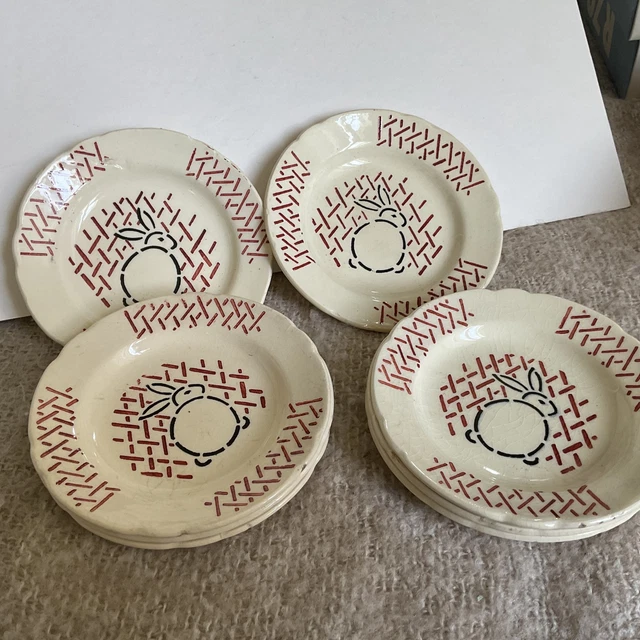 19eme assiette en faience de Nevers Ancy le Fra