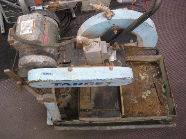 Target Professional   Tile / Brick Saw  1.5 Hp  Tested