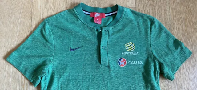 Nike 2018 FIFA World Cup Australia Socceroos Team Polo - Size Medium 2