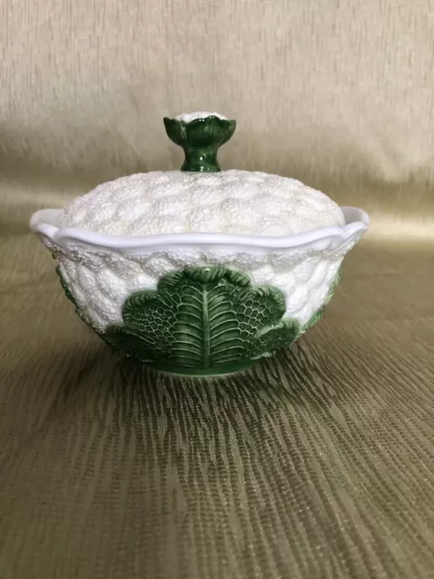 Italian Vintage 1940's Mottahedeh Cauliflower Majolica Cabbage Leaf Bowl with Li