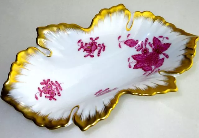 Herend Exquisite Porcelain Apponyi Flowers Small Leaf Shaped Vintage Dish
