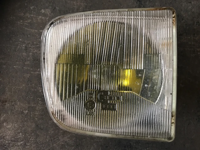 Phare Avant Droit Cibie 187 Pour Renault R16 TX - Occasion En Bon état, Référence A273