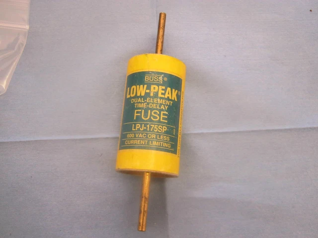 BUSS :LPJ-175SP Low-Peak Dual Element,Time Delay Fusible. Neuf Ancien Stock. No