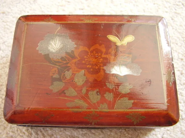 CHINESE PAPIER MACHE LACQUER HAND PAINTED RED FLORAL COLOURED BOX WITH Butterfly