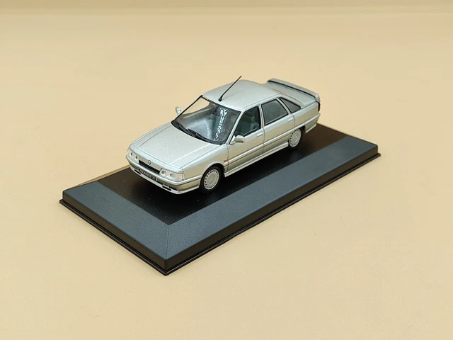 1/43 Renault 21 R21 2.0l Turbo Gris 1988 Universal Hobbies UH M6 Interactions