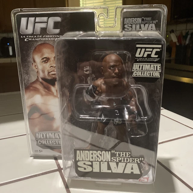 Round 5 ANDERSON "The Spider" SILVA UFC Ultimate Collector Figure