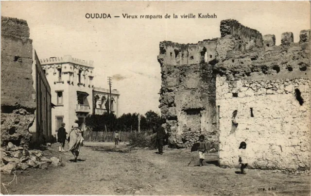 CPA AK OUDJDA Vieux remparts de la vieille Kasbah MAROC (796949)
