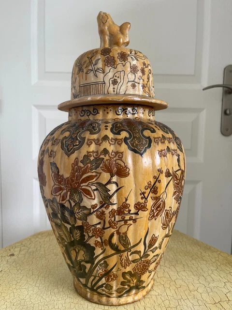 LOT DE 2 PLATS DE SERVICE AVEC COUVERCLES - Continental Auctioneers